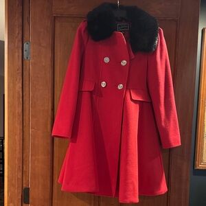 Rothschild girls Red Pea dress Coat with Black Faux Fur Collar size M 10/12